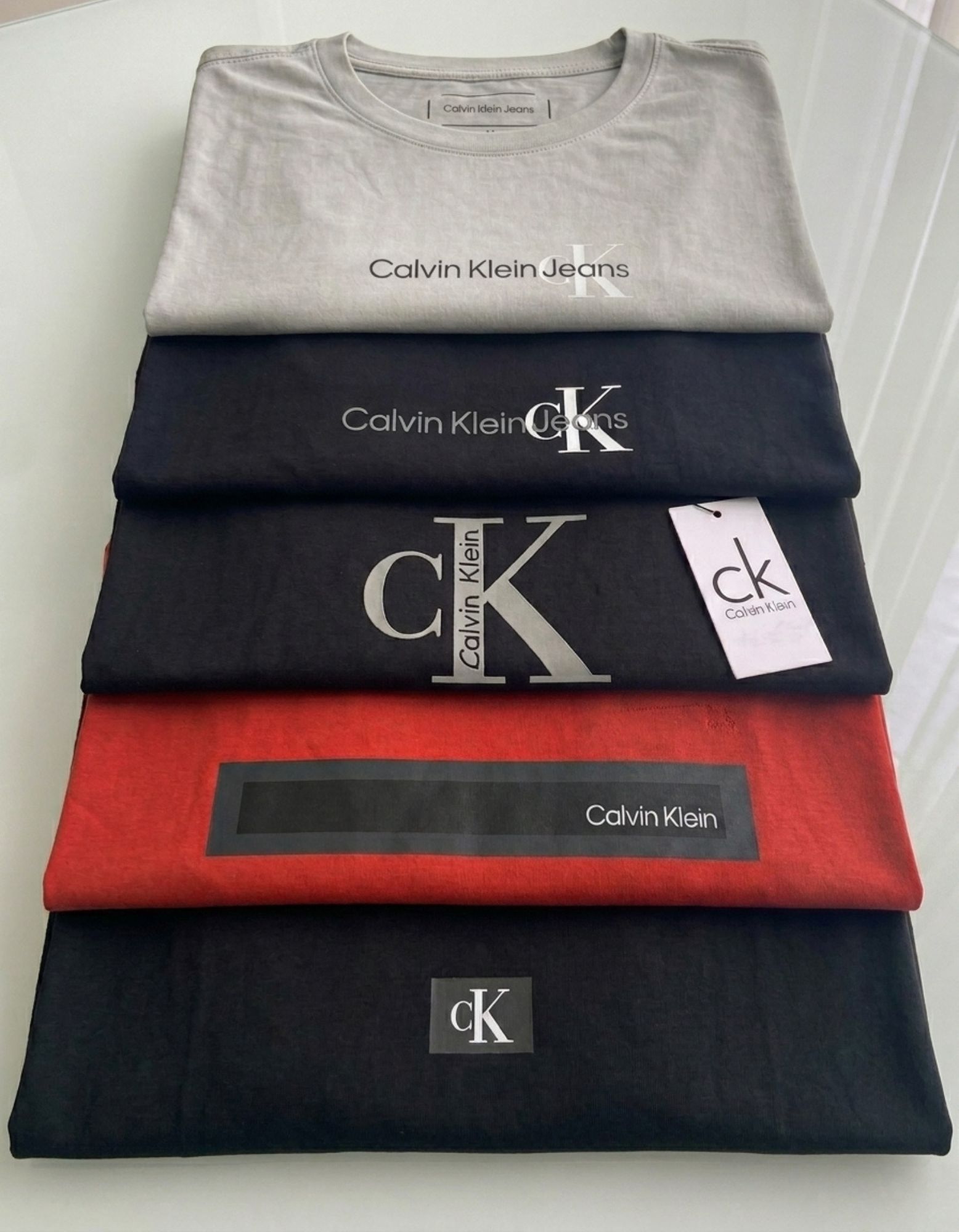 Cópia de Cópia de Cópia de Cópia de Cópia de Cópia de Cópia de Cópia de Cópia de Cópia de Cópia de FORMA GRANDE (89) Kit 5 Camisetas Premium C K J Masculina - Imagem 1
